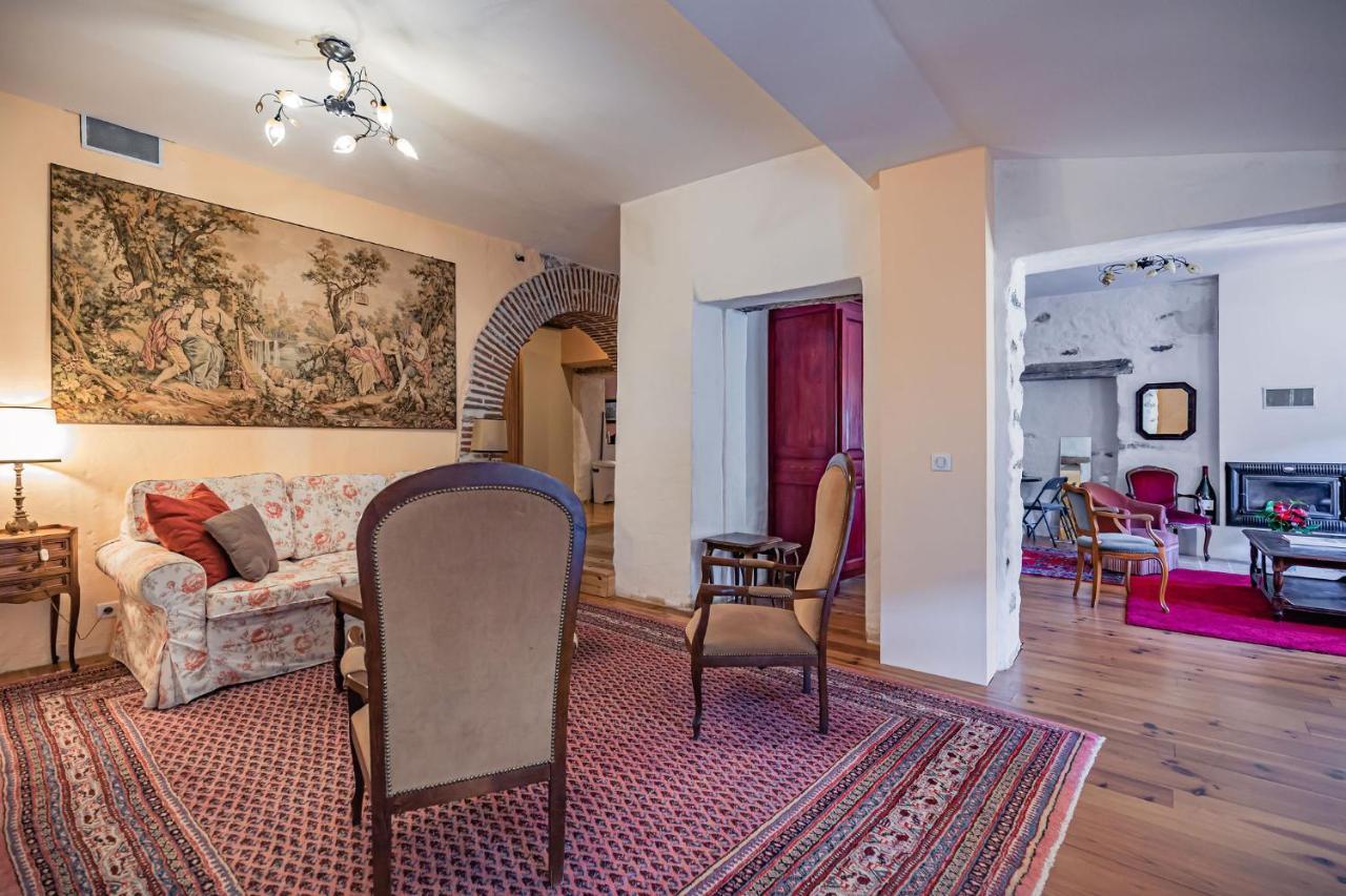 Sundrenched Relais De Poste In Serdinya Εξωτερικό φωτογραφία