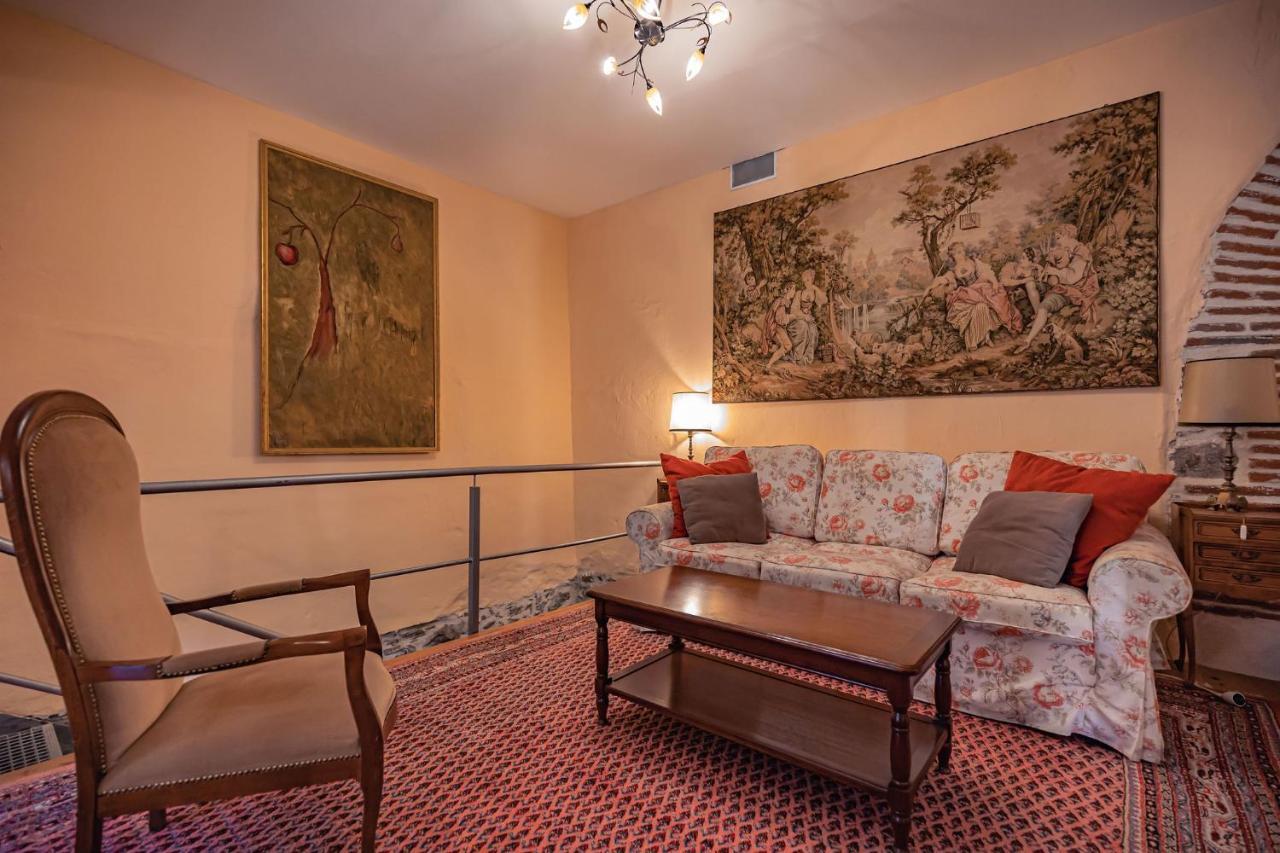 Sundrenched Relais De Poste In Serdinya Εξωτερικό φωτογραφία