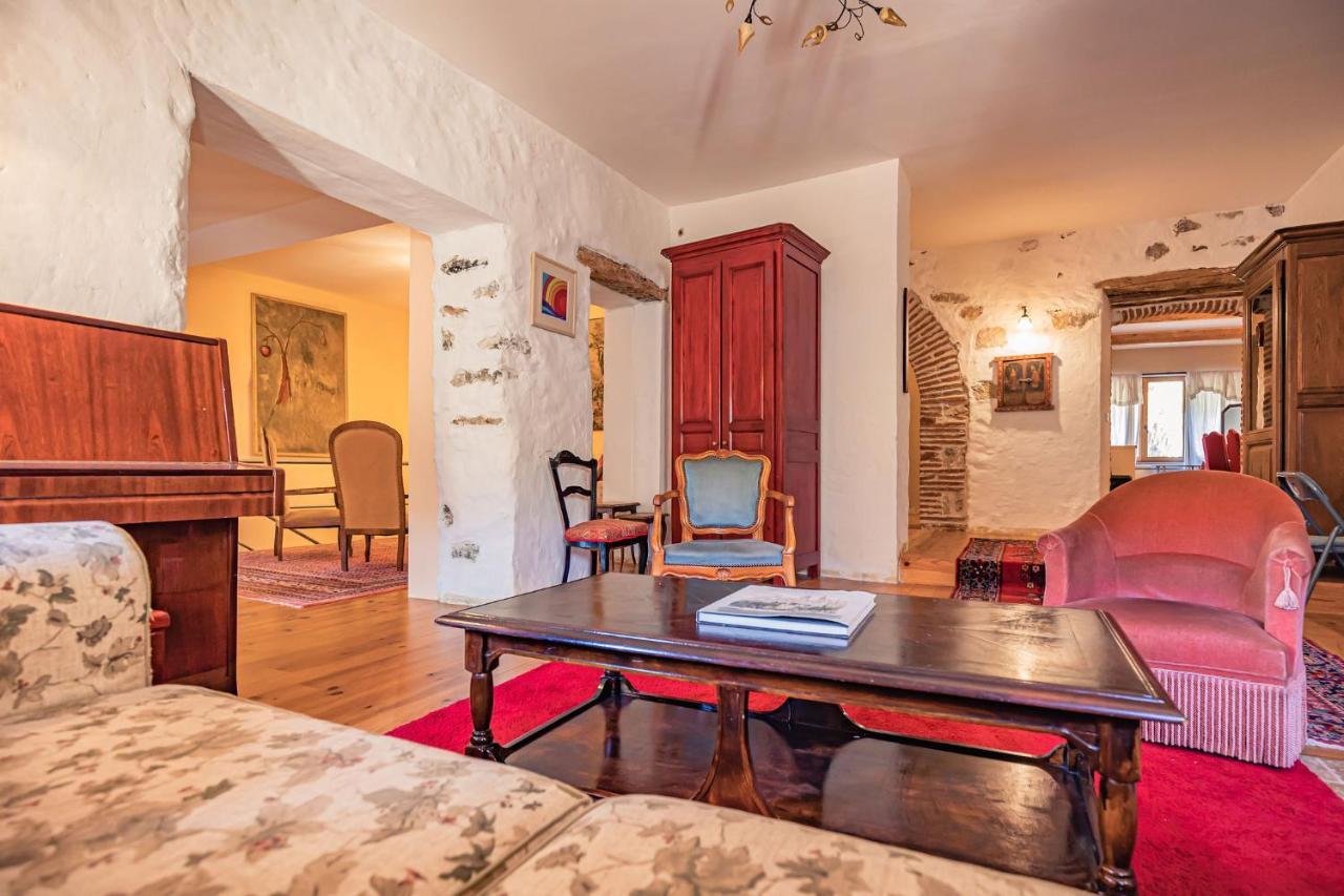 Sundrenched Relais De Poste In Serdinya Εξωτερικό φωτογραφία